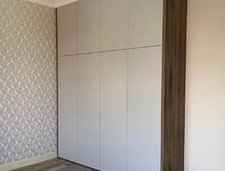 Шкаф распашной №101