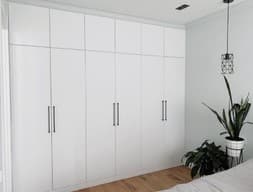 Шкаф распашной №120