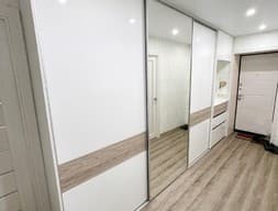 Шкаф-купе в прихожую №70