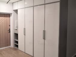 Шкаф в прихожую №13