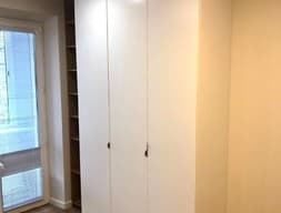 Шкаф распашной №136 трехдверный