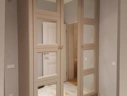 Шкаф в прихожую №25