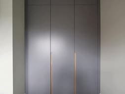 Шкаф в прихожую №32