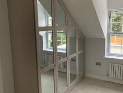 Шкаф распашной №184