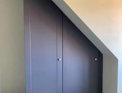 Шкаф распашной №201