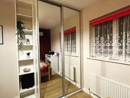 Шкаф распашной 208