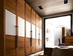 Шкаф распашной №11