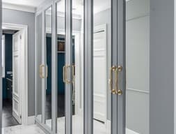 Шкаф распашной №15