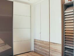 Шкаф распашной №10 с зеркалом