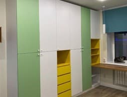 Шкаф в детскую комнату №3