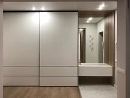 Шкаф-купе в прихожую №16