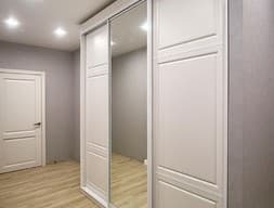 Шкаф-купе в прихожую №18