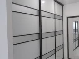 Шкаф-купе в прихожую №21