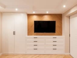 Шкаф распашной №31