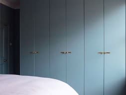 Шкаф распашной №85