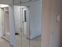 Шкаф распашной №93 с зеркалом