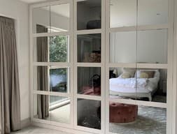 Шкаф угловой №7